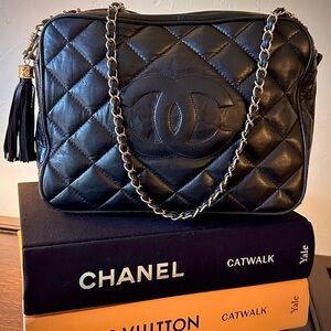 Vintage CC Black Quilted Leather Shoulder Bag see pics read details & make offer